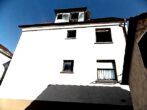 Ansicht vom Garten - 2-FAMILIEN-HAUS m. Garten, Gartenhaus & KFZ-Stellplatz, zur Zeit vermietet, in STUTTGART-WEILIMDORF