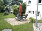 ALTBAUCHARME & TOP-MODERNER KOMFORT! Das geht gleichzeitig! Im 2-FAMILIENHAUS in STGT.-ZUFFENHAUSEN! - Freisitz im Garten