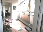 Südbalkon mit 3 Zugängen Bild 2 - 4 1/2-ZIMMER-KOMFORT-MIETWOHNUNG mit Parkett, EBK, Balkon, Dachterrasse, Aufzug & TG-Platz in STUTTGART-WEILIMDORF