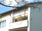 Südbalkon mit Markise - Behagliche 4-ZIMMER-WOHNUNG mit Erbbaurecht, derzeit vermietet, mit 2 Balkonen und Blick ins Grüne in STUTTGART BERGHEIM