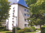 Kurzer Fußweg zum Eingang - Behagliche 4-ZIMMER-WOHNUNG mit Erbbaurecht, derzeit vermietet, mit 2 Balkonen und Blick ins Grüne in STUTTGART BERGHEIM