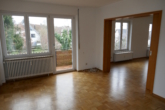 Essbereich OG - ZWEIFAMILIENHAUS mit 2 gleich großen Wohnungen in ruhiger Lage mit 1200 qm Grundstück in STUTTGART-WOLFBUSCH