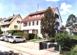 Südostansicht - TIPP FÜR KAPITALANLEGER!!! 8-FAMILIEN-HAUS, 7 Wohnungen vermietet & eine Wohnung frei, mit großem Garten, Garage & 6 Stellplätzen in ruhiger zentrumsnaher Lage in KORNTAL