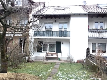 REIHENHAUS mit 4 1/2 Zimmern, Terrasse, Balkon, Südgarten & eigener Garage in STUTTGART-WEILIMDORF, 70499 Stuttgart (-Bergheim), Reihenmittelhaus