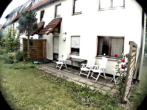 Terrasse zum Garten - Bestens gepflegte 2-ZIMMER-MIETWOHNUNG mit Einbauküche, Balkon & Terrasse, ruhig & nicht weit vom Zentrum in KORNTAL
