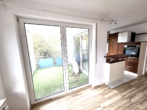 Blick zum Balkon - Jede Menge Platz & Komfort, Baujahr 2001! 4-ZIMMER-WOHNUNG mit großem Balkon & Einbauküche in WALDENBUCH!