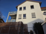 Nahaufnahme aussen - Jede Menge Platz & Komfort, Baujahr 2001! 4-ZIMMER-WOHNUNG mit großem Balkon & Einbauküche in WALDENBUCH!