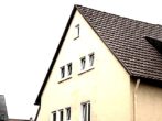 Giebelseite - Geschmackvoll modernisierte 3 1/2-Zimmer-MIETWOHNUNG in STUTTGART-VAIHINGEN