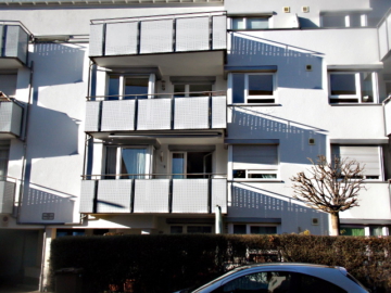 Sehr komfortable & großzügige 3-ZIMMER-MIETWOHNUNG im 1.OG mit Aufzug, Südbalkon & TG-Stellplatz in STUTTGART-WEILIMDORF, 70499 Stuttgart, Wohnung